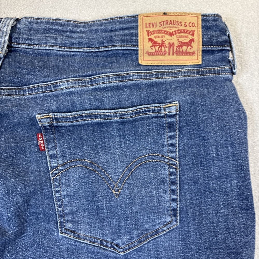 LEVIS Jeans Women 20W Boyfriend Tapered Capri Leg Denim Distressed Blue - Picture 6 of 12
